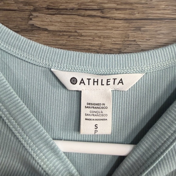 Athleta Light Blue Ribbed Crop Top Tshirt - Picture 5 of 8